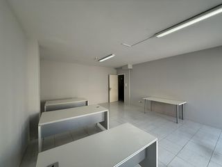 Rent Office space  Bonaire. Perfecto local céntrico