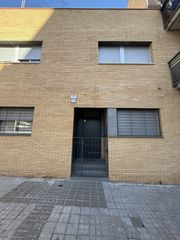 Reihenhaus  De jaume comas i jo. Libertad y espacio en via europa la independencia de una casa ad