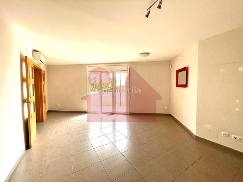 Foto 2c074363-8eff-496f-ab1c-0ad85b7424ef. Flat with heating in Estació del Nord Mollet del Vallès