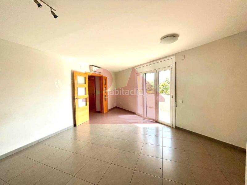 Foto cc57d120-21c9-4ea6-84af-d07ab0bd8872. Flat with heating in Estació del Nord Mollet del Vallès