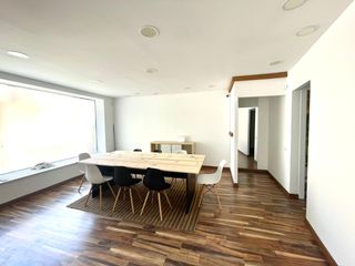 Lloguer Local Comercial a Avinguda de burgos 1. Local coworking o zona de reuniones
