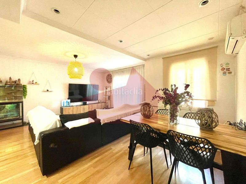 Foto a1f46df4-7d90-4881-83c1-06ecbb7aa05a. Pis amb calefacció a Col·legis Nous Mollet del Vallès