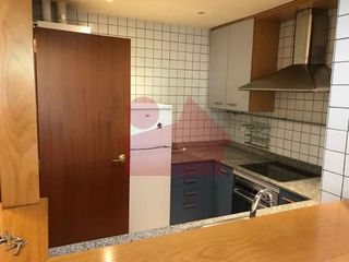 Rent Flat in Estació del Nord. Apartamento frente can mulà
