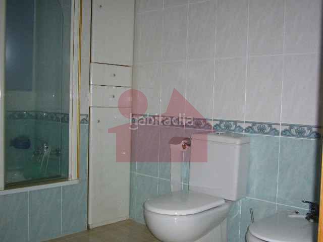 Foto 3c96119d-8c04-46e8-921e-bf3accec5df8. Casa adossada amb calefacció aparcament a Martorelles