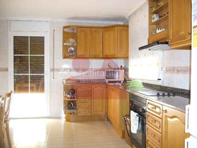 Foto 967991c1-5830-4e76-877d-6ab78c5a6445. Casa adossada amb calefacció aparcament a Martorelles