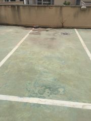 Miete Autoparkplatz in Carrer de la mediterrània 6. Parking en primera linea de playa tamaño grande