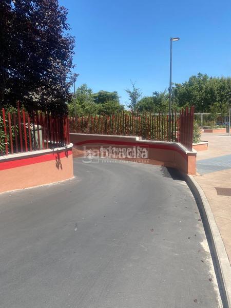 Foto 54476b43-6e68-48fd-9b6b-5cde53ba972f. Parking coche boxplaza de garaje en venta en Universidad Getafe