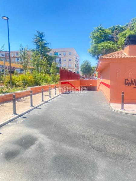 Foto 5a1b1064-ee2d-4fdc-9d35-3bd443476939. Parking coche boxplaza de garaje en venta en Universidad Getafe