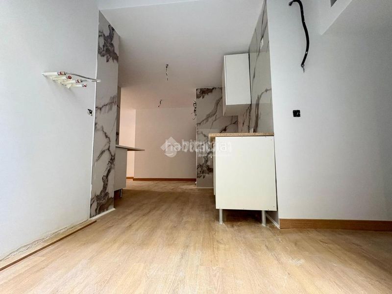 Foto 370a75fe-5bf2-4d8e-bfda-79f91814a6a7. Flat with heating in Juan de la Cierva Getafe