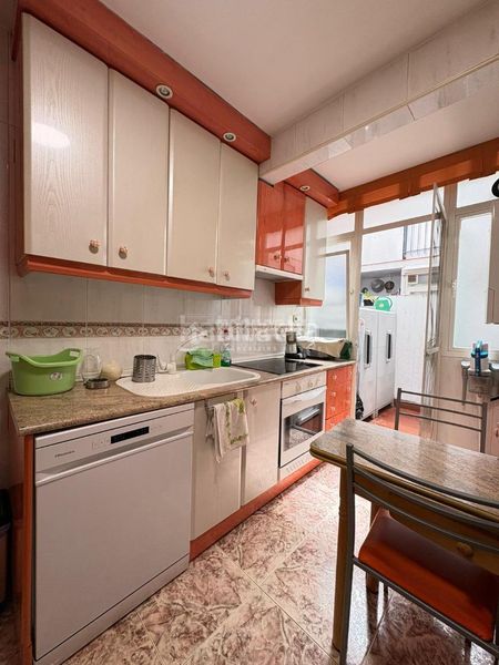 Foto e55bff83-245d-4c4f-bbba-554e94fa7c9b. Flat with heating in Juan de la Cierva Getafe
