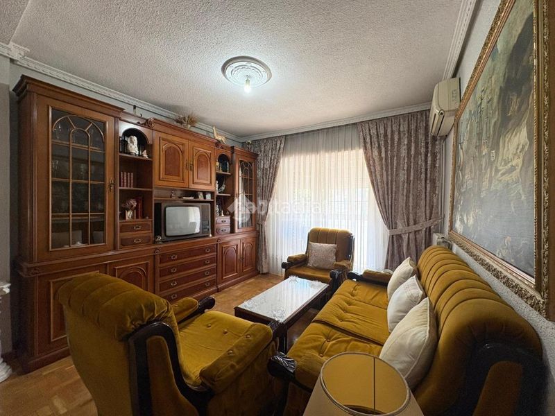 Foto 1ff39586-a3de-4021-92f6-92818b8ad9e2. Piso  en venta en Juan de la Cierva Getafe