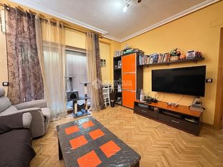 Appartamento in Juan de la Cierva. Piso en venta en getafe