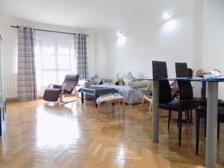 Location Appartement  Calle cóndor. Piso en alquiler de 3 habitaciones y dos baños con plaza de park