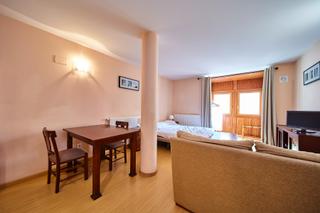 Estudi a Soldeu-Incles. Elegante estudio para comprar en soldeu