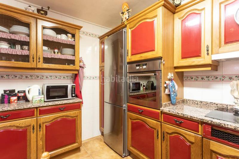 Foto d5663031-e58d-4af4-ba09-7259f9f896c2. Casa aparellada amb calefacció aparcament a Sant Julià Sant Julià de Lòria
