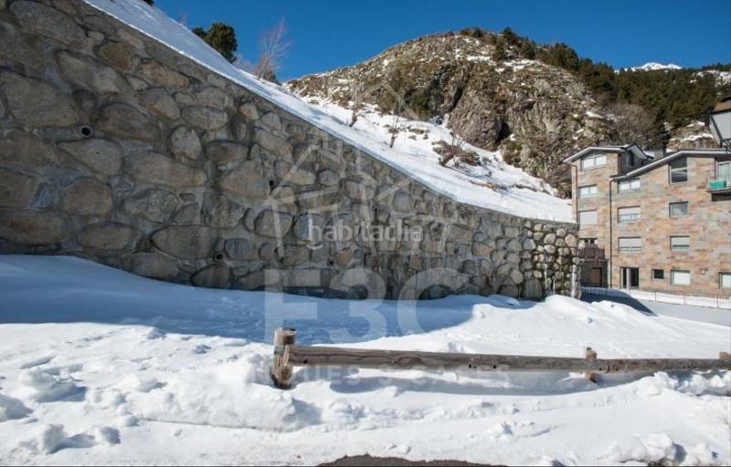 Foto 73abd066-4ed2-425c-bcc9-147e0ee44c16. Finca rústica urbanizable para comprar en tarter el en Canillo