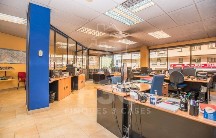 Foto 791bef6a-4bd1-46ca-86dd-f000a3ff92bf. Local comercial a Encamp Encamp