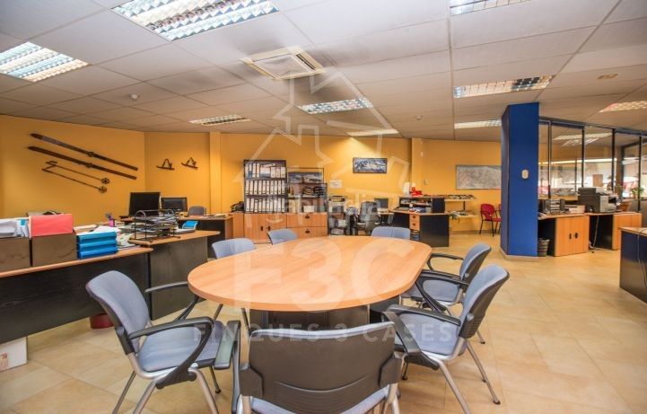 Foto b8097568-6e11-4ed7-8832-e691bfe0e9be. Local comercial a Encamp Encamp