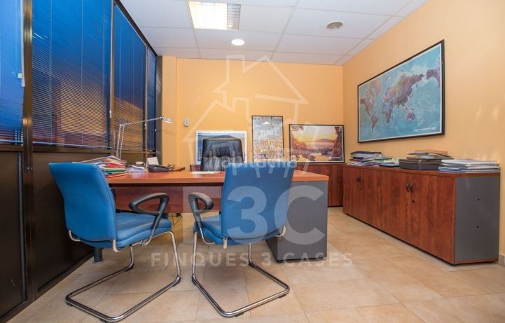Foto d09e62ff-d3cd-4407-a1d8-59e92f515aa6. Local comercial a Encamp Encamp
