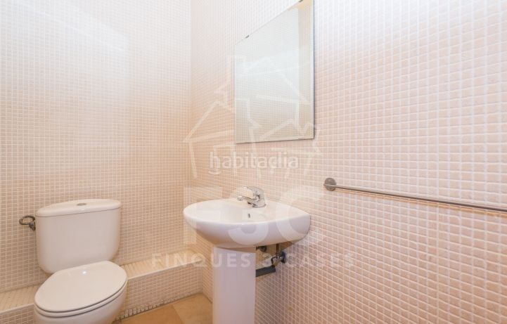 Foto dcb6bd85-07e8-4ba2-a26e-62febc05adc3. Local comercial a Encamp Encamp