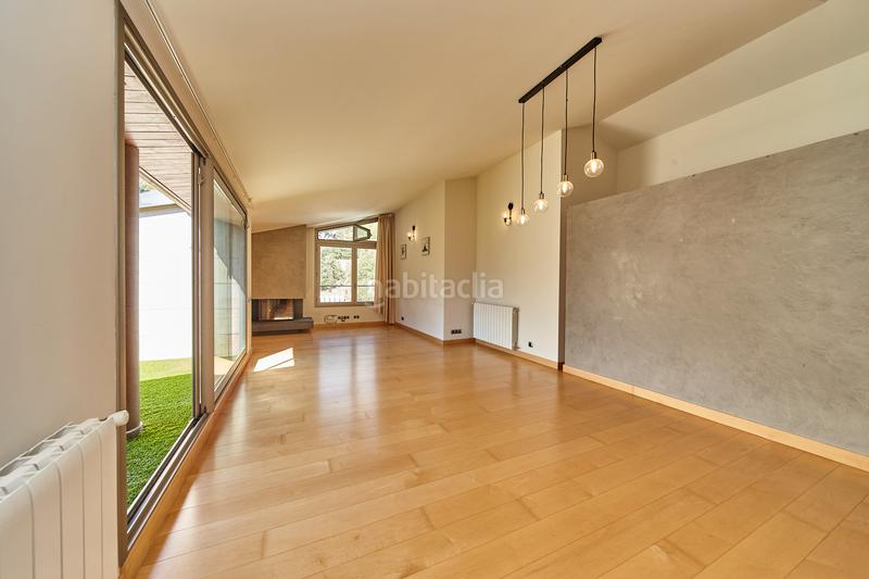 Foto 67bf46e2-9e42-4d78-b015-e2eddab2bf4c. Attico con riscaldamento parcheggio in Els Vilars d´Engordany Escaldes-Engordany