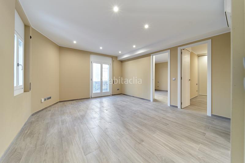 Foto e6872f46-7dff-4c42-a30a-aea53d64e28a. Apartment with pool in Centro Andorra la Vella