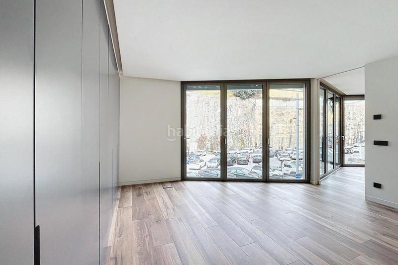 Foto 388b8c55-91e7-4b0c-9ba9-e7f1609d7290. Apartment with heating parking in Centro Andorra la Vella