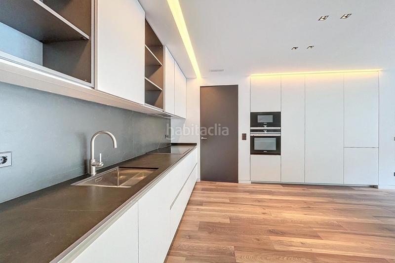 Foto 691f08cd-bc7e-45f1-be0e-d7ec473225f5. Apartment with heating parking in Centro Andorra la Vella