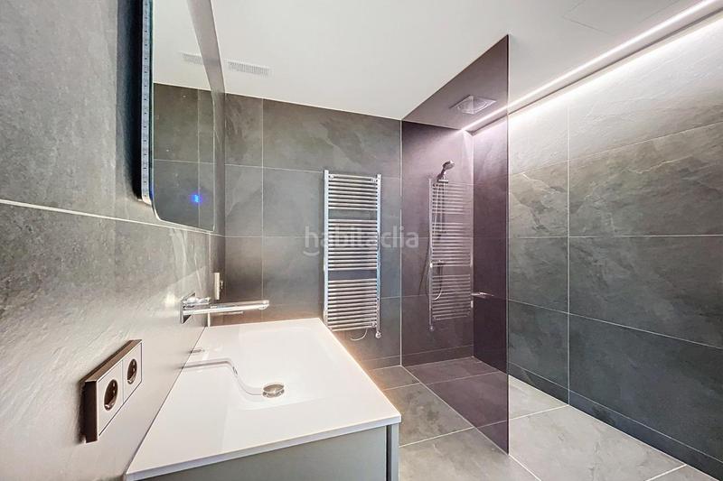 Foto 75b53fc6-3f5d-4e7d-8874-c85d98651408. Apartment with heating parking in Centro Andorra la Vella