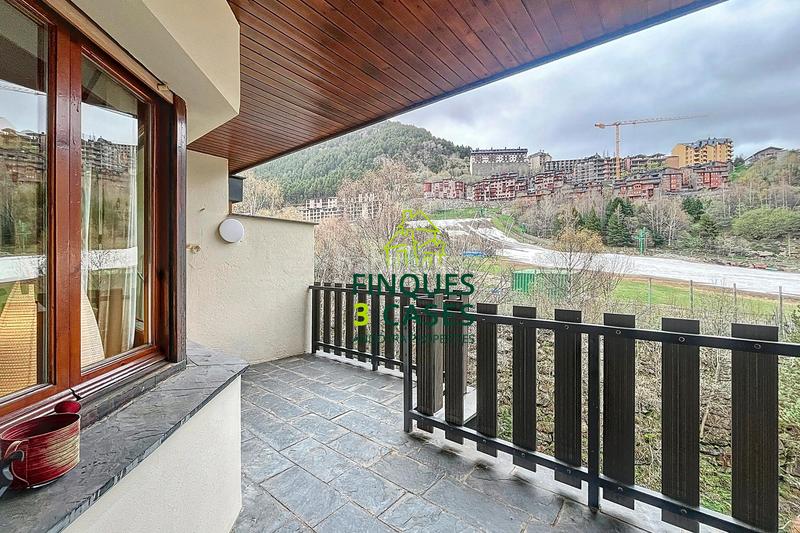 Foto 3f1ab428-3122-4a04-a32d-34f672cd45f1. Appartement avec chauffage parking dans Soldeu-Incles Canillo