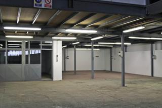 Nau industrial a Centro. Nave con parcela para comprar en andorra la vella