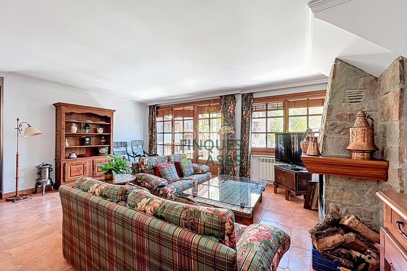 Foto 5775a9ea-2dab-429c-a717-986000a42b23. Affitto duplex con parcheggio in Sispony La Massana