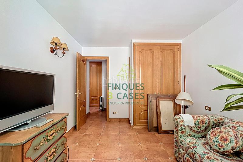 Foto f42ce0df-0c56-4e8b-831e-f7f281415529. Miete zweistöckige wohnung mit parking in Sispony La Massana
