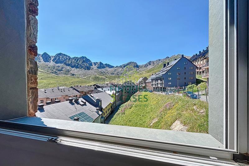 Foto 3d77ca4f-c08b-437d-9dd3-a908fb9b1b2a. Appartement avec parking dans Pas de La Casa Encamp
