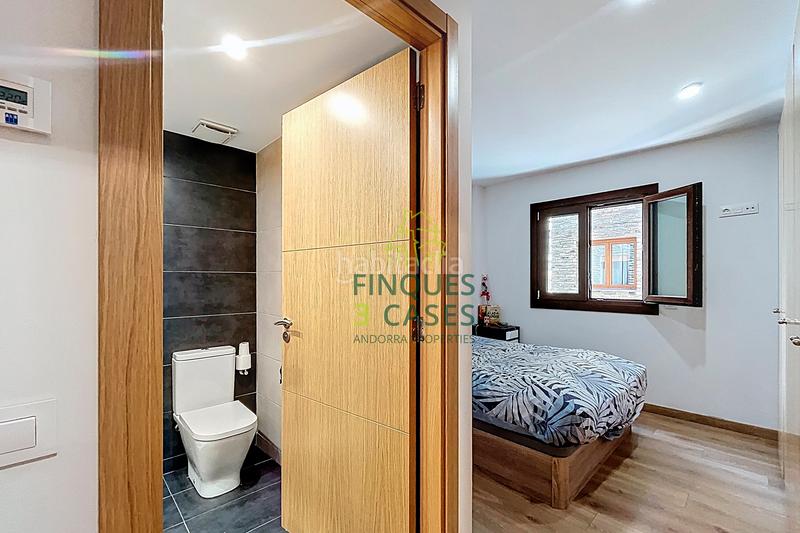 Foto f676b83b-7cdb-4a75-844c-99709beeec20. Apartament amb calefacció aparcament a Encamp Encamp