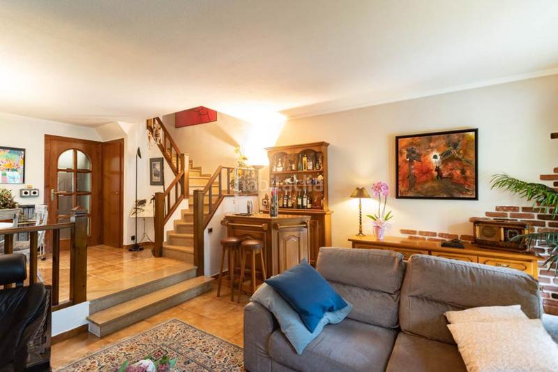 Foto 2648a235-9869-42c1-b555-63bee0c41c72. Casa aparellada amb calefacció aparcament a Sant Julià Sant Julià de Lòria