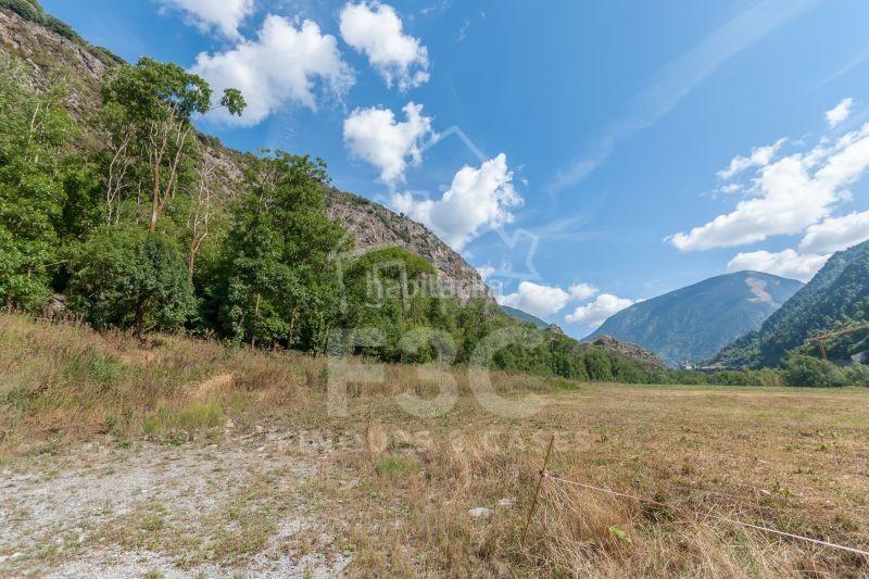 Foto ae7b3889-3da6-4b1f-a58a-88984d003911. Finca rústica a Encamp Encamp