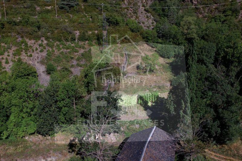 Foto af8ae3f9-44b5-4e63-9c50-37f29a2560a9. Finca rústica a Encamp Encamp