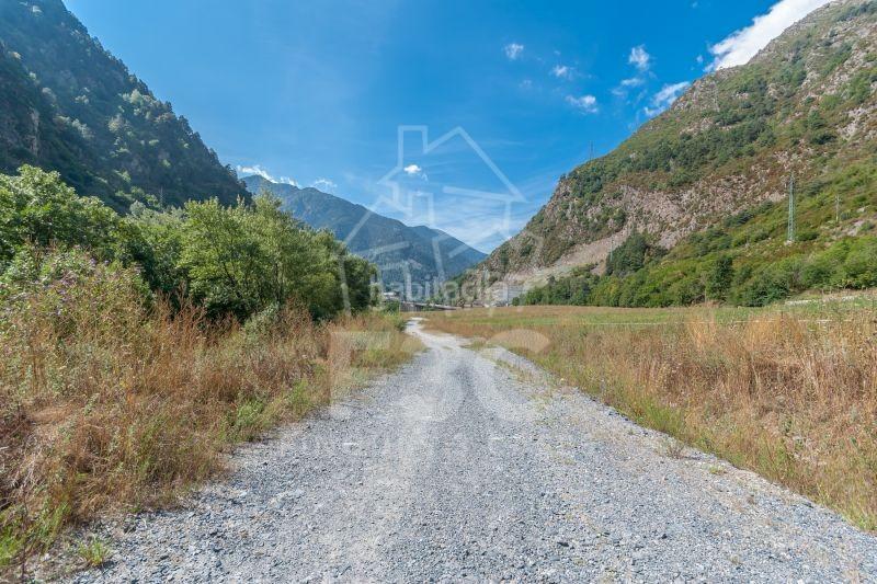 Foto df73fd84-9517-4fa6-8879-635ea5a2da81. Finca rústica a Encamp Encamp