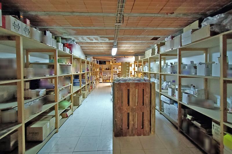 Foto 39c1968d-2d2d-404f-bfdb-fcb1ac7b8bfb. Local comercial a Els Cortals Encamp