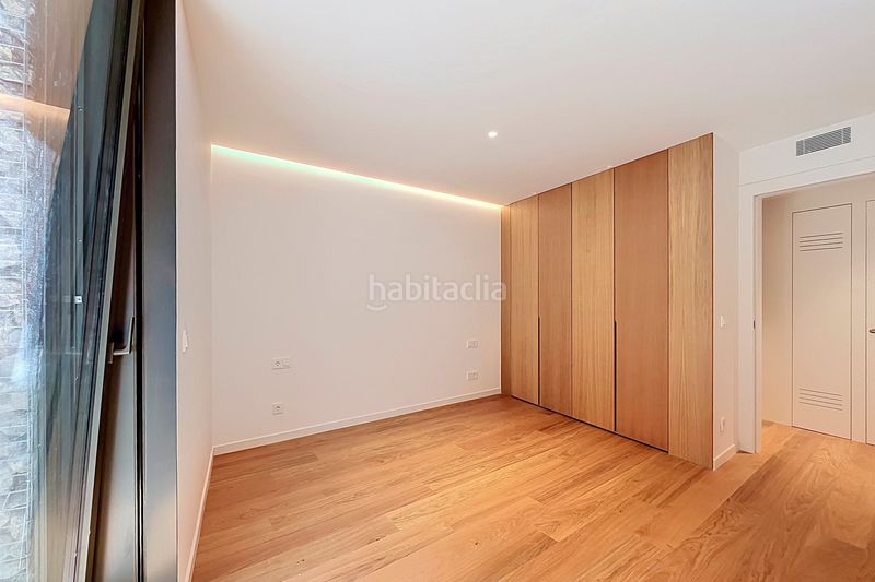Foto 0ef22016-fff8-4f6b-871c-76c421717133. Apartament amb xemeneia calefacció aparcament piscina a Madrid