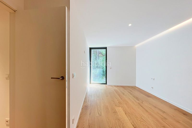 Foto 870cbd80-dd55-48a2-aecb-60986e5ecbda. Apartament amb xemeneia calefacció aparcament piscina a Madrid