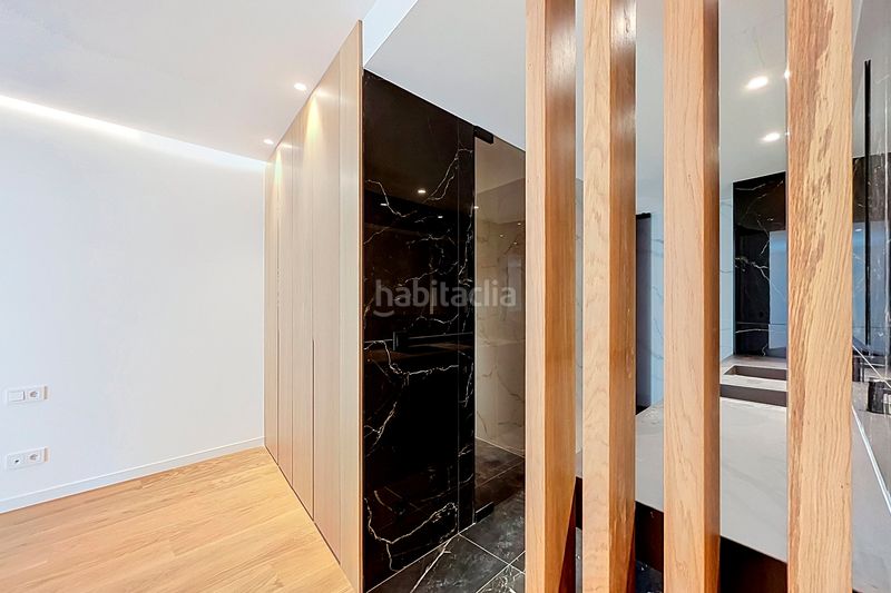 Foto 9f6c7ea5-c99e-44ac-b0c9-06179c755aad. Apartament amb xemeneia calefacció aparcament piscina a Madrid