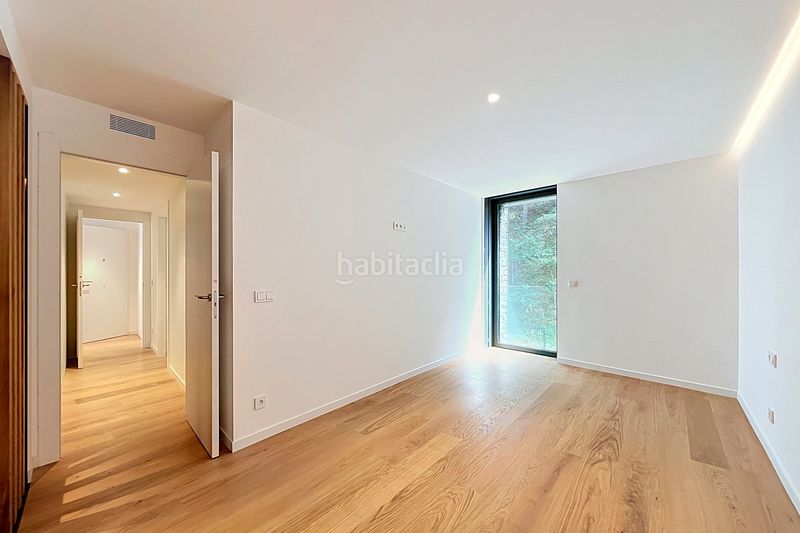 Foto fb391772-e9fd-441d-b35c-1fdc474bbde5. Apartament amb xemeneia calefacció aparcament piscina a Madrid