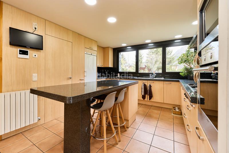 Foto 8b8f0244-23d3-47cf-b952-90c375b99d1c. Chalet mit heizung parking in Ordino-ansalonga-sornás Ordino