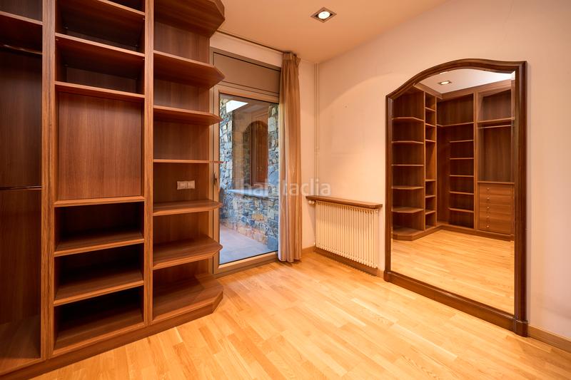 Foto 9f775ed9-97d7-41c6-85d0-bbc63e22ede9. Chalet avec chauffage parking dans Encamp Encamp