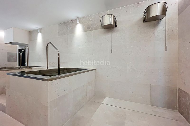 Foto f415ceba-1ee6-4a6d-9df0-41cfb190111d. Pis amb xemeneia calefacció aparcament piscina a Ordino