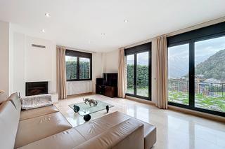 Maison jumelée à L´Aldosa-Anyós. Elegante casa adosada en venta en anyós, la massana