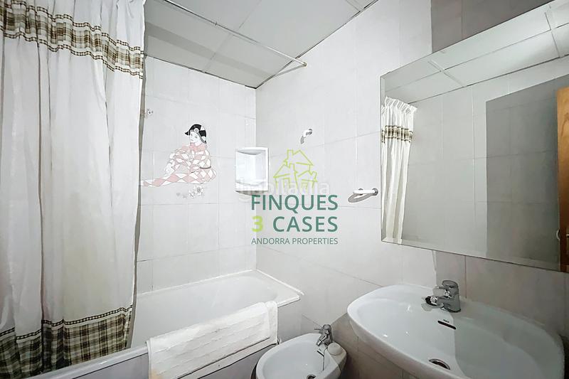 Foto 17baeac4-ce6c-4755-9a1e-ec0279a88ac6. Lloguer apartament amb aparcament a Encamp Encamp