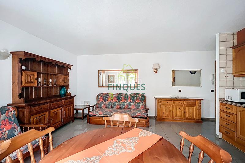 Foto 1e6f2478-fdfc-4902-984a-1e6461bed213. Lloguer apartament amb aparcament a Encamp Encamp